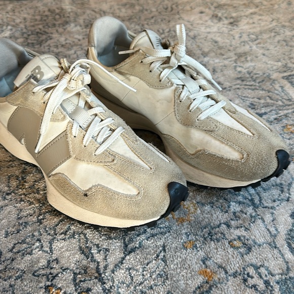 Women’s New Balance 327 Sneaker Tennis Shoe Running Shoe - Size 10 - Picture 5 of 5